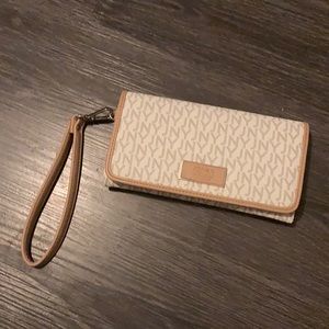 Jones New York NWT wallet